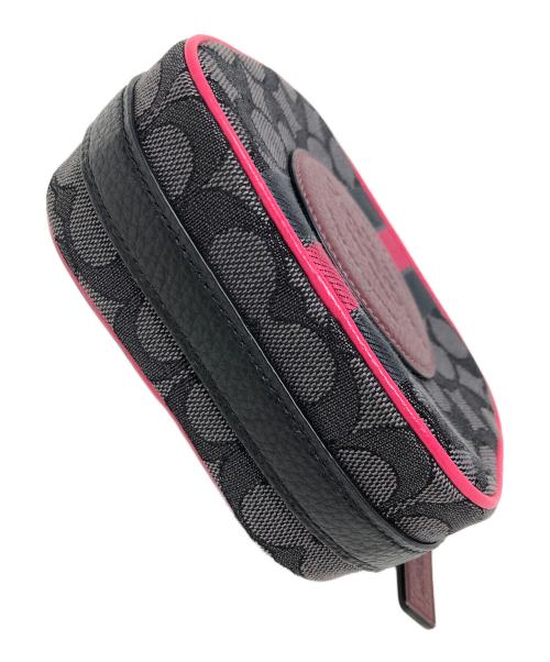 COACH（コーチ）COACH (コーチ) ショルダーバッグ ミニ デンプシー カメラ バッグ シグネチャー ジャカード ストライプ アンド コーチ パッチ ブラウン サイズ:実寸サイズにてご確認下さい。の古着・服飾アイテム