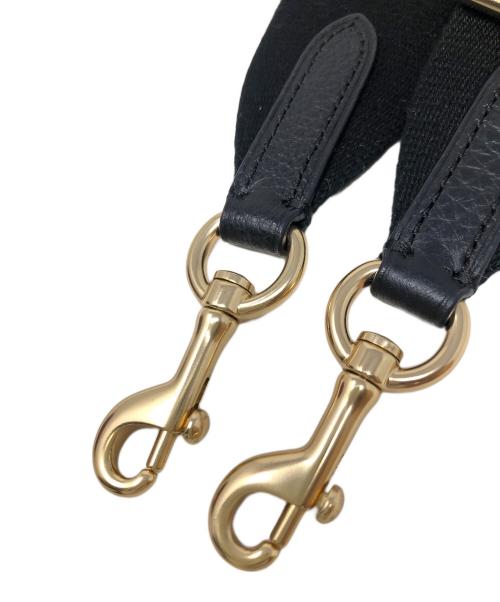 COACH（コーチ）COACH (コーチ) ショルダーバッグ ミニ デンプシー カメラ バッグ シグネチャー ジャカード ストライプ アンド コーチ パッチ ブラウン サイズ:実寸サイズにてご確認下さい。の古着・服飾アイテム