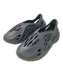 adidas（アディダス）の古着「サンダル FOAM RNNR(フォームランナー)」｜グレー