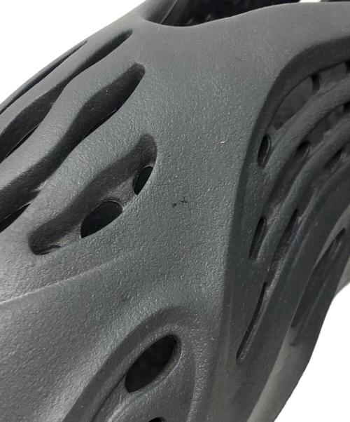 adidas（アディダス）adidas (アディダス) サンダル FOAM RNNR(フォームランナー) グレー サイズ:US12の古着・服飾アイテム