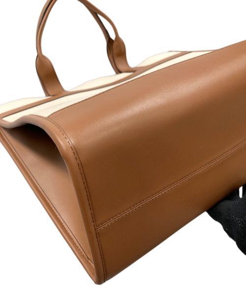 MICHAEL KORS（マイケル・コース）MICHAEL KORS (マイケル・コース) トートバッグ ストラクチャートート アイボリー×ブラウン サイズ:実寸サイズにてご確認くださいの古着・服飾アイテム