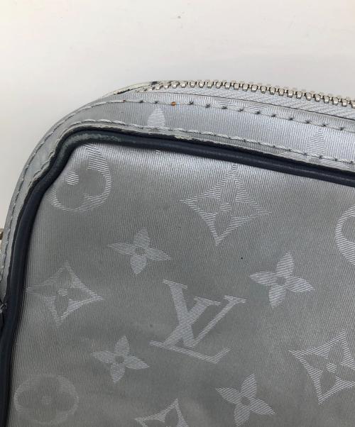 LOUIS VUITTON（ルイ ヴィトン）LOUIS VUITTON (ルイ ヴィトン) ショルダーバッグ モノグラム サテライト SLV（シルバー）アルファ メッセンジャー グレー サイズ:実寸サイズにてご確認下さい。の古着・服飾アイテム