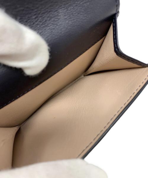 Chloe（クロエ）Chloe (クロエ) 2つ折り財布 リトルホース ブラック サイズ:実寸サイズにてご確認ください。の古着・服飾アイテム