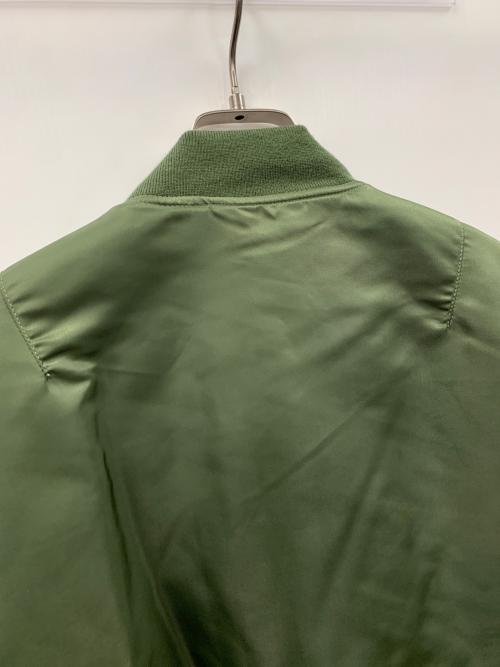 ALPHA INDUSTRIES（アルファインダストリーズ）ALPHA INDUSTRIES (アルファインダストリーズ) MA-1ジャケット グリーン サイズ:Mの古着・服飾アイテム