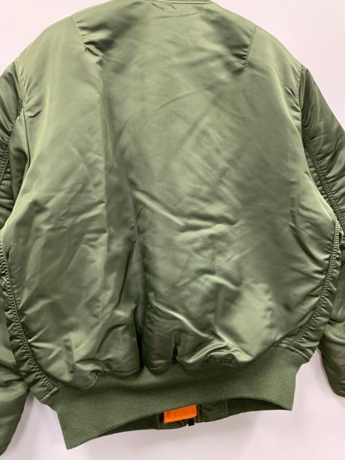 ALPHA INDUSTRIES（アルファインダストリーズ）ALPHA INDUSTRIES (アルファインダストリーズ) MA-1ジャケット グリーン サイズ:Mの古着・服飾アイテム
