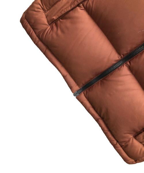THE NORTH FACE（ザ ノース フェイス）THE NORTH FACE (ザ ノース フェイス) ダウンベスト NUPTSE VEST（ヌプシ ベスト） ブラウン×ブラック サイズ:Mの古着・服飾アイテム