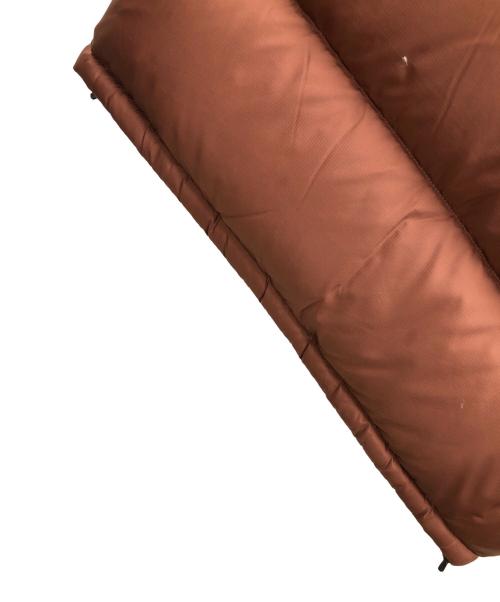 THE NORTH FACE（ザ ノース フェイス）THE NORTH FACE (ザ ノース フェイス) ダウンベスト NUPTSE VEST（ヌプシ ベスト） ブラウン×ブラック サイズ:Mの古着・服飾アイテム