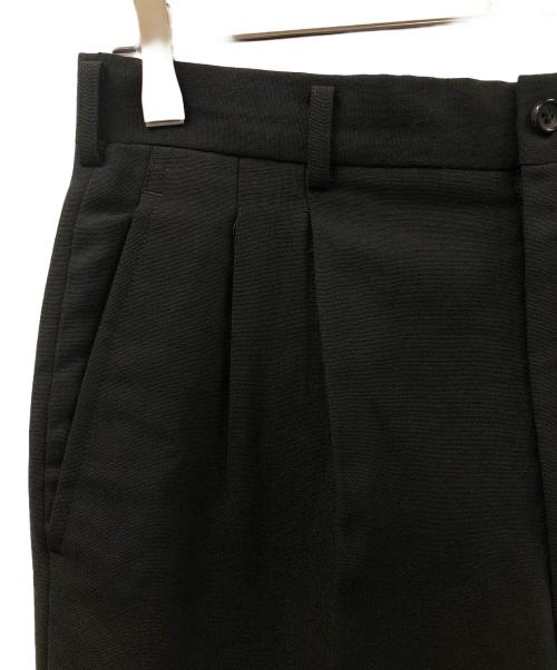 COMME des GARCONS HOMME（コムデギャルソン オム）COMME des GARCONS HOMME (コムデギャルソン オム) タック入りワイドパンツ ブラック サイズ:Mの古着・服飾アイテム