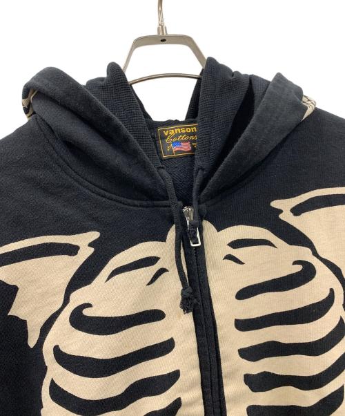 VANSON（バンソン）VANSON (バンソン) ジップパーカー スカル ブラック サイズ:Mの古着・服飾アイテム