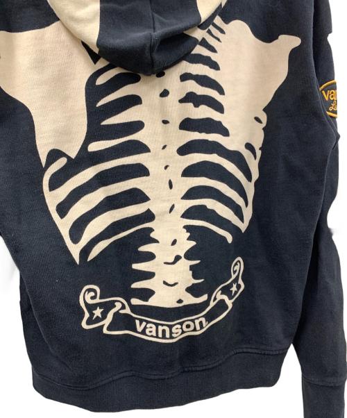 VANSON（バンソン）VANSON (バンソン) ジップパーカー スカル ブラック サイズ:Mの古着・服飾アイテム