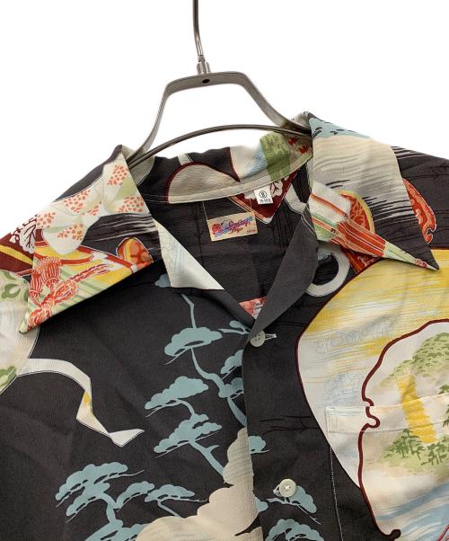 SUN SURF TOYO（サンサーフトーヨー）SUN SURF TOYO (サンサーフトーヨー) アロハシャツ ブラック サイズ:Sの古着・服飾アイテム