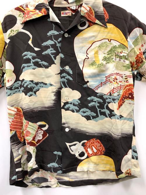 SUN SURF TOYO（サンサーフトーヨー）SUN SURF TOYO (サンサーフトーヨー) アロハシャツ ブラック サイズ:Sの古着・服飾アイテム