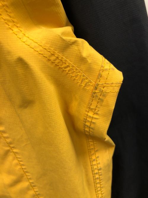 THE NORTH FACE（ザ ノース フェイス）THE NORTH FACE (ザ ノース フェイス) ナイロンジャケット Mountain Light Parka（マウンテン ライト パーカ） イエロー×ブラック サイズ:Mの古着・服飾アイテム