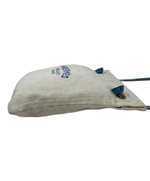 HERMES（エルメス）HERMES (エルメス) ショルダーバッグ アリーヌPM ナチュラル×ブルー サイズ:実寸サイズにてご確認ください。の古着・服飾アイテム