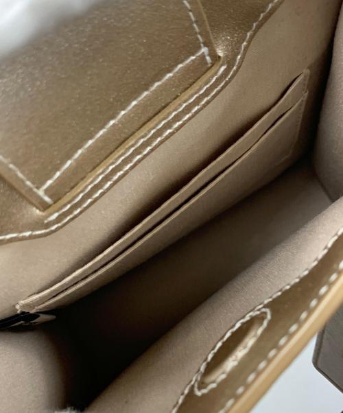 COACH（コーチ）COACH (コーチ) ショルダーバッグ シグネチャー サイズ:実寸サイズにてご確認ください。の古着・服飾アイテム