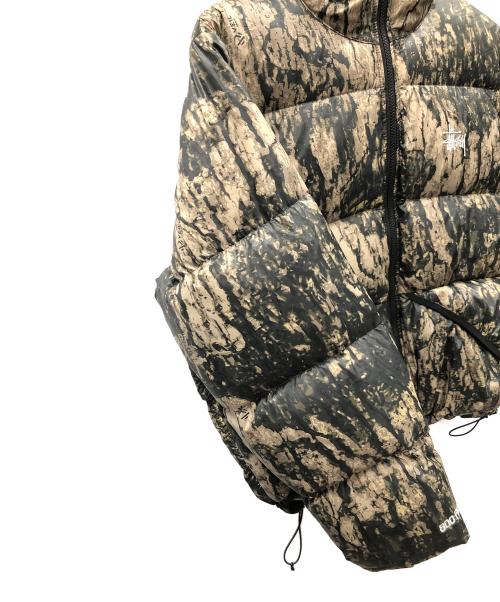 stussy（ステューシー）stussy (ステューシー) ダウンジャケット Micro Ripstop RelicCamo(マイクロ リップトップ レリック カモ) オリーブ サイズ:Sの古着・服飾アイテム