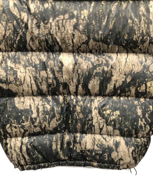 stussy（ステューシー）stussy (ステューシー) ダウンジャケット Micro Ripstop RelicCamo(マイクロ リップトップ レリック カモ) オリーブ サイズ:Sの古着・服飾アイテム