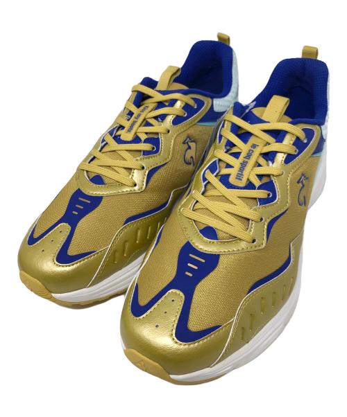 le coq sportif（ルコックスポルティフ）le coq sportif ランニングシューズ LCS R 2000 TB『TIGER&BUNNY2』（ルコックスポルティフ R 2000 TB『タイガー＆バニー2』）コラボモデル ゴールド×ブルー サイズ:JP 28 未使用品の古着・服飾アイテム