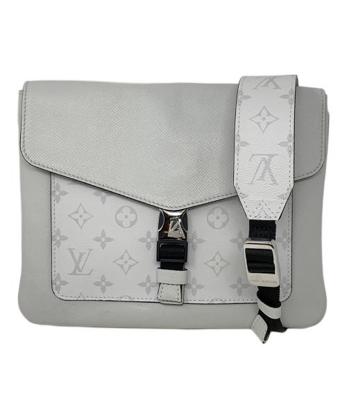 LOUIS VUITTON（ルイ ヴィトン）LOUIS VUITTON (ルイ ヴィトン) ショルダーバッグ タイガラマ フラップメッセンジャー ライトグレー サイズ:実寸サイズにてご確認ください。の古着・服飾アイテム