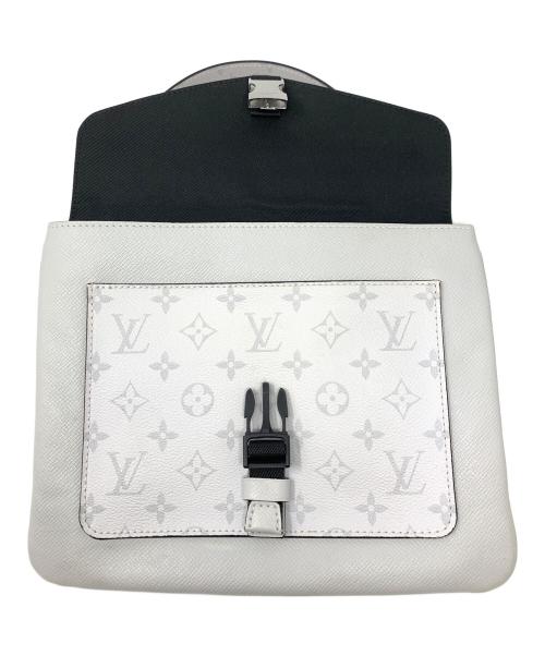 LOUIS VUITTON（ルイ ヴィトン）LOUIS VUITTON (ルイ ヴィトン) ショルダーバッグ タイガラマ フラップメッセンジャー ライトグレー サイズ:実寸サイズにてご確認ください。の古着・服飾アイテム