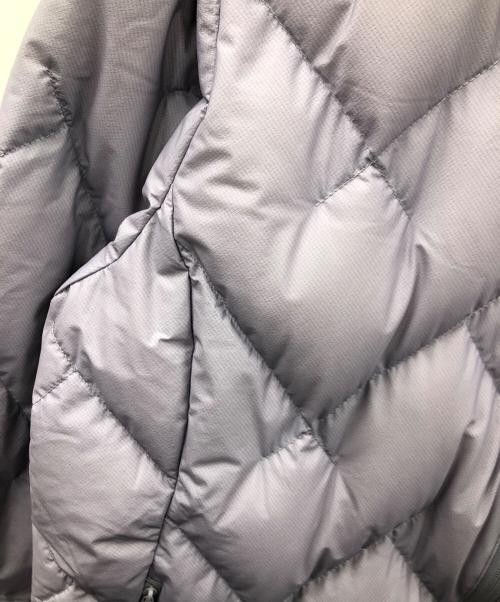 mont-bell（モンベル）mont-bell (モンベル) ダウンジャケット US（ユーエス） パーマフロスト ライトダウンパーカ バイオレット サイズ:US/EUR XLの古着・服飾アイテム