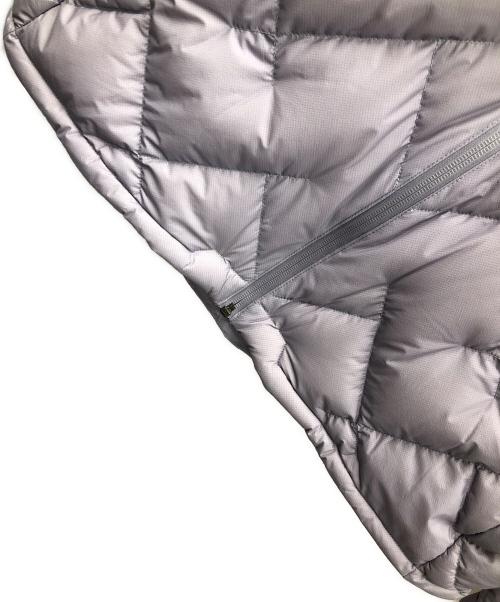 mont-bell（モンベル）mont-bell (モンベル) ダウンジャケット US（ユーエス） パーマフロスト ライトダウンパーカ バイオレット サイズ:US/EUR XLの古着・服飾アイテム