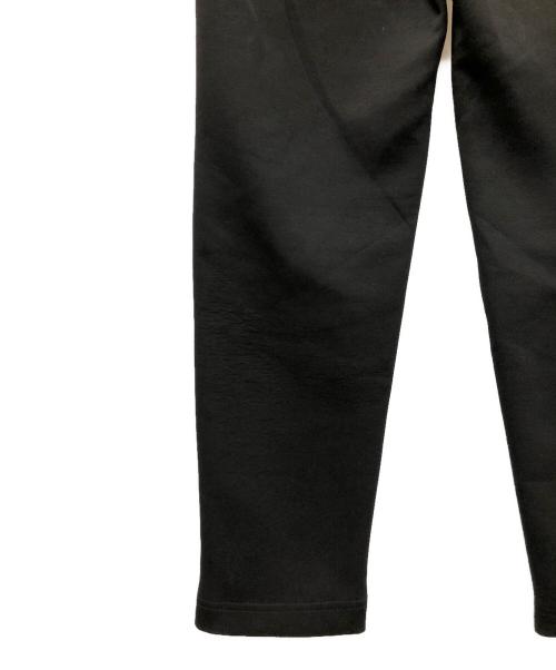 1minute 1second（ワンミニットワンセカンド）1minute 1second (ワンミニットワンセカンド) イージーパンツ cardboard knit pants with cursive print（カーボード ニット パンツ ウィズ カーシブ プリント） ブラック サイズ:Lの古着・服飾アイテム