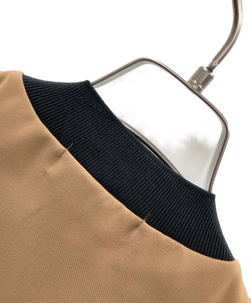 CULLNI（クルニ）CULLNI (クルニ) ハーフジップシャツ ゴールドジッププルオーバー カーキ×ブラック サイズ:1の古着・服飾アイテム
