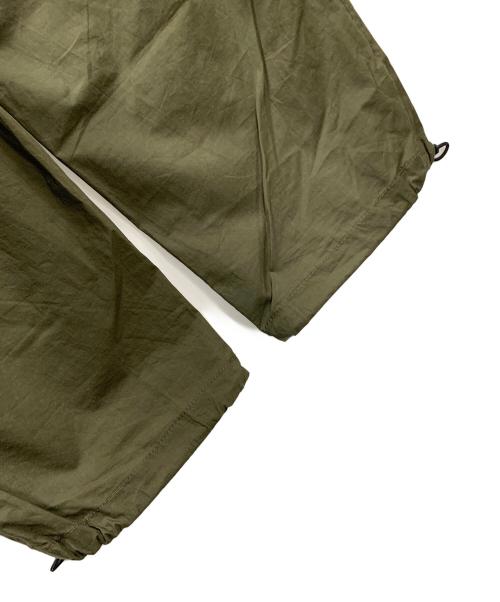 MONCLER（モンクレール）MONCLER (モンクレール) パンタロンスポーティボコットンポプリン ジョガーパンツ オリーブ サイズ:46の古着・服飾アイテム