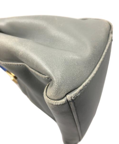 FENDI（フェンディ）FENDI (フェンディ) 2WAYバッグ ハンドバッグ ショルダーバッグ ピーカブーアイコニックスモール グレー サイズ:実寸サイズにてご確認くださいの古着・服飾アイテム