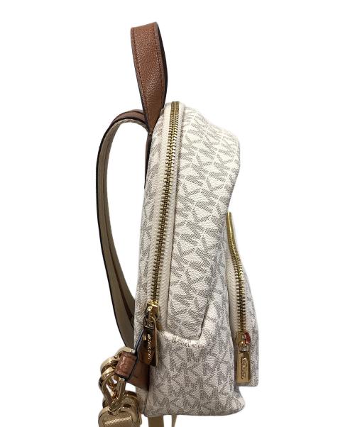 MICHAEL KORS（マイケル・コース）MICHAEL KORS (マイケル・コース) リュック ERIN（エリン）シグネチャー スモール コンバーチブル アイボリー サイズ:実寸サイズにてご確認くださいの古着・服飾アイテム
