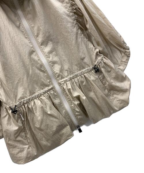 TATRAS（タトラス）TATRAS (タトラス) ナイロンジャケット ベダ フード付ブルゾン ベージュ サイズ:2 未使用品の古着・服飾アイテム