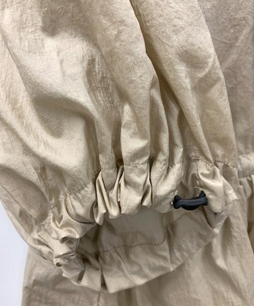 TATRAS（タトラス）TATRAS (タトラス) ナイロンジャケット ベダ フード付ブルゾン ベージュ サイズ:2 未使用品の古着・服飾アイテム