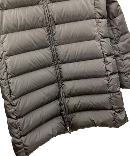 PRADA（プラダ）PRADA (プラダ) ダウンコート トライアングルロゴ ブラック サイズ:42の古着・服飾アイテム