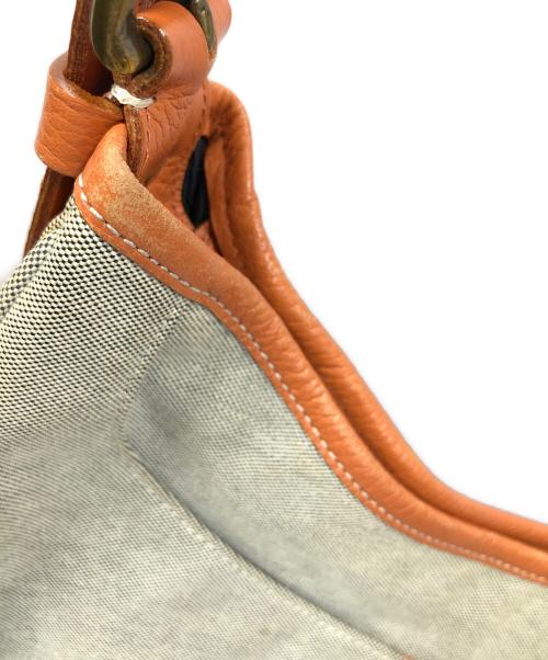 BURBERRY BLUE LABEL（バーバリー ブルー レーベル）BURBERRY BLUE LABEL (バーバリー ブルー レーベル) ショルダーバッグ グレー×ブラウン サイズ:実寸サイズにてご確認ください。の古着・服飾アイテム