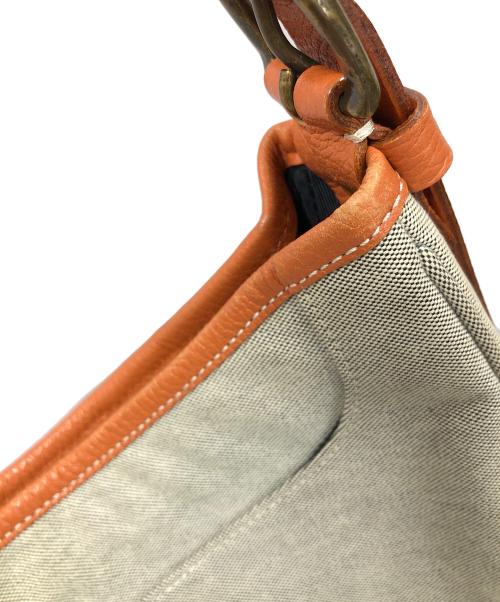 BURBERRY BLUE LABEL（バーバリー ブルー レーベル）BURBERRY BLUE LABEL (バーバリー ブルー レーベル) ショルダーバッグ グレー×ブラウン サイズ:実寸サイズにてご確認ください。の古着・服飾アイテム