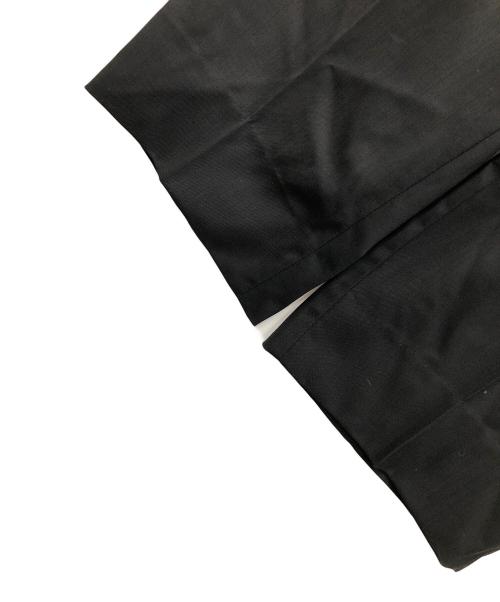 ERMENEGILDO ZEGNA（エルメネジルド・ゼニア）ERMENEGILDO ZEGNA (エルメネジルド・ゼニア) タックパンツ ブラック サイズ:実寸サイズにてご確認ください。の古着・服飾アイテム