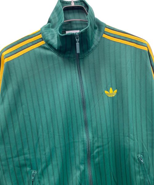adidas（アディダス）adidas (アディダス) トラックジャケット ファイヤーバード ルーズ ピンストライプ トラックトップ グリーン×イエロー サイズ:M 未使用品の古着・服飾アイテム