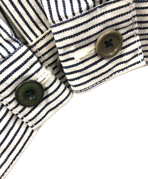LEVI'S（リーバイス）LEVI'S (リーバイス) トラッカージャケット ホワイト×ブラック サイズ:Mの古着・服飾アイテム
