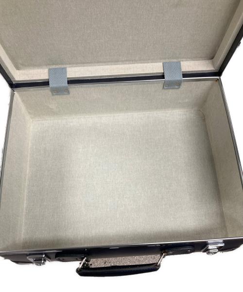GLOBE-TROTTER（グローブトロッター）GLOBE-TROTTER (グローブトロッター) トランク サイズ:実寸サイズにてご確認ください。の古着・服飾アイテム