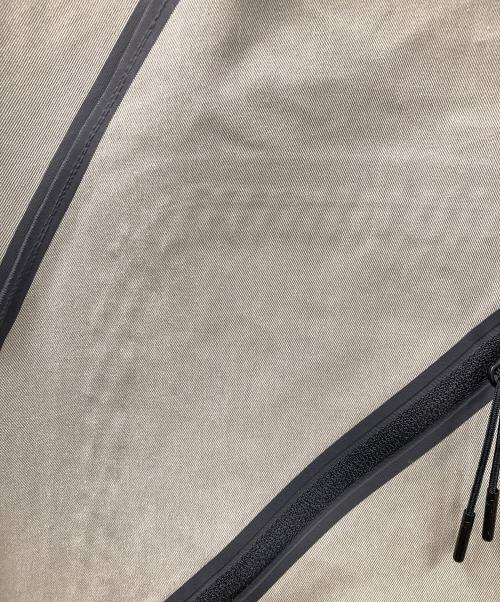 NIKE（ナイキ）NIKE (ナイキ) NIKE TECH STORM-FIT HOODED RAIN JACKET（ナイキ テック ストーム-フィット フーデッド レイン ジャケット） グリーン サイズ:Mの古着・服飾アイテム