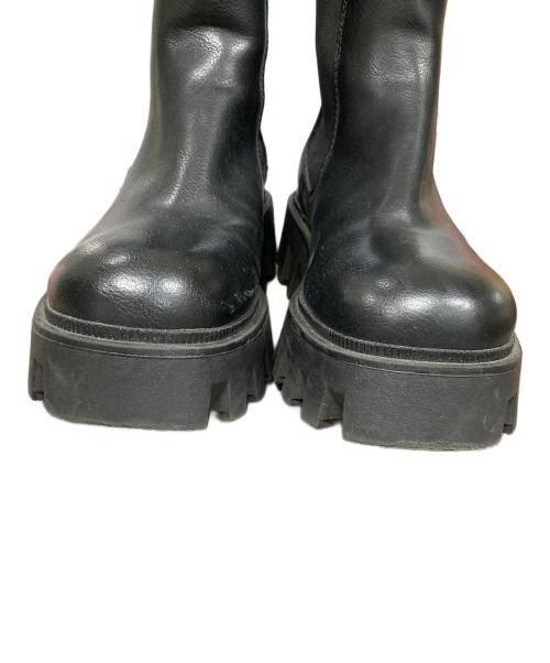 ZARA（ザラ）ZARA (ザラ) ブーツ CHUNKY BOOTS WITH ZIP（チャンキー ブーツ ウィズ ジップ） ブラック サイズ:42の古着・服飾アイテム
