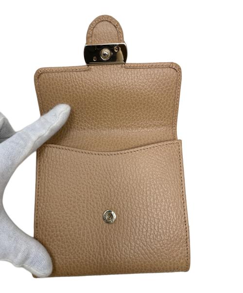 GUCCI（グッチ）GUCCI (グッチ) 2つ折り財布 インターロッキングG ベージュ サイズ:実寸サイズにてご確認ください。の古着・服飾アイテム