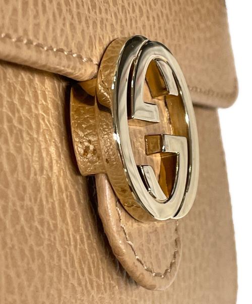 GUCCI（グッチ）GUCCI (グッチ) 2つ折り財布 インターロッキングG ベージュ サイズ:実寸サイズにてご確認ください。の古着・服飾アイテム