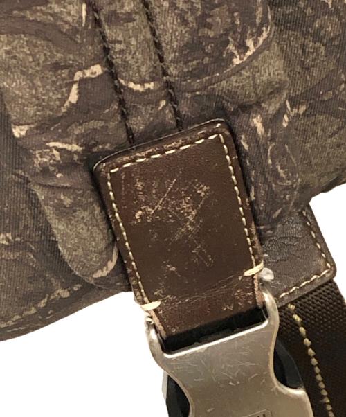 COACH（コーチ）COACH (コーチ) ボディーバッグ ヴァリックナイロンスリング オリーブ サイズ:実寸サイズにてご確認ください。の古着・服飾アイテム
