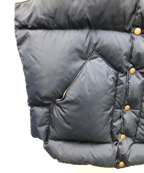 RockyMountainFeatherBed（ロッキーマウンテンフェザーベッド）RockyMountainFeatherBed (ロッキーマウンテンフェザーベッド) 中綿ベスト ネイビー サイズ:42の古着・服飾アイテム
