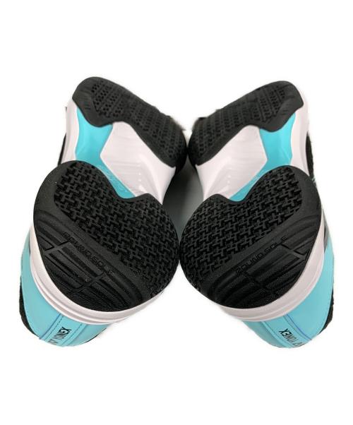 YONEX（ヨネックス）YONEX (ヨネックス) シューズ パワークッションカスケードアクセルワイド ブラック×ブルー サイズ:24cmの古着・服飾アイテム