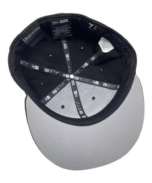 New Era（ニューエラ）New Era (ニューエラ) SUPREME (シュプリーム) キャップ ピンクリボン ブラック サイズ:7 1/2の古着・服飾アイテム
