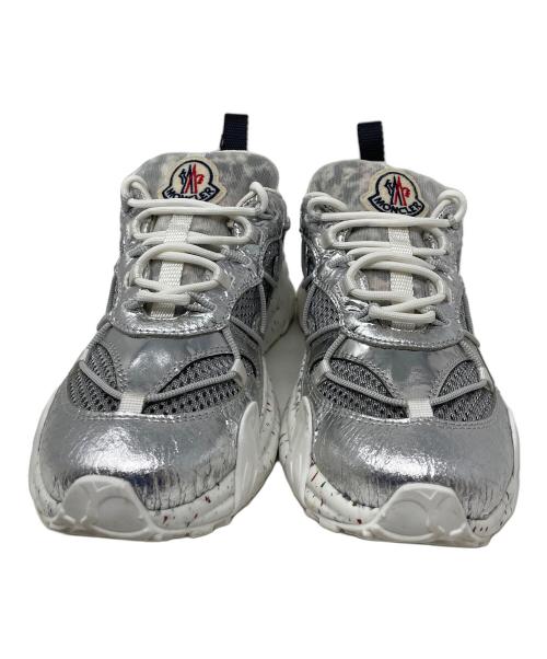 MONCLER（モンクレール）MONCLER (モンクレール) スニーカー ホワイト×グレー サイズ:36の古着・服飾アイテム