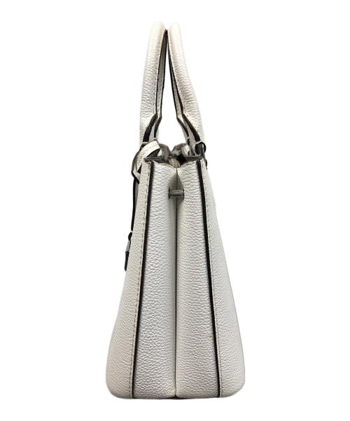 MICHAEL KORS（マイケル・コース）MICHAEL KORS (マイケル・コース) 2WAYバッグ ハンドバッグ ショルダーバッグ ADELE MD MESSENGER（アデル ミディアム メッセンジャー） ホワイト サイズ:実寸サイズにてご確認ください。の古着・服飾アイテム
